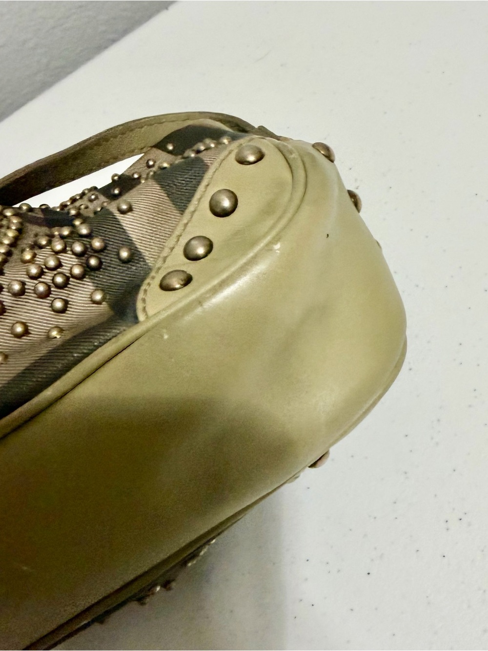 Burberry Studded Heart Crossbody Bag in Brown - Picture 3 of 13